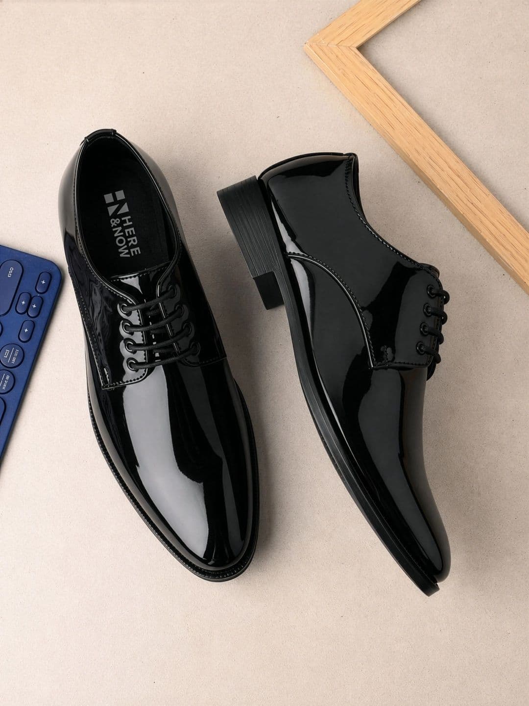 HERE&NOW Men Pointed Toe Lace-Ups Derbys Formal Shoes - view 1