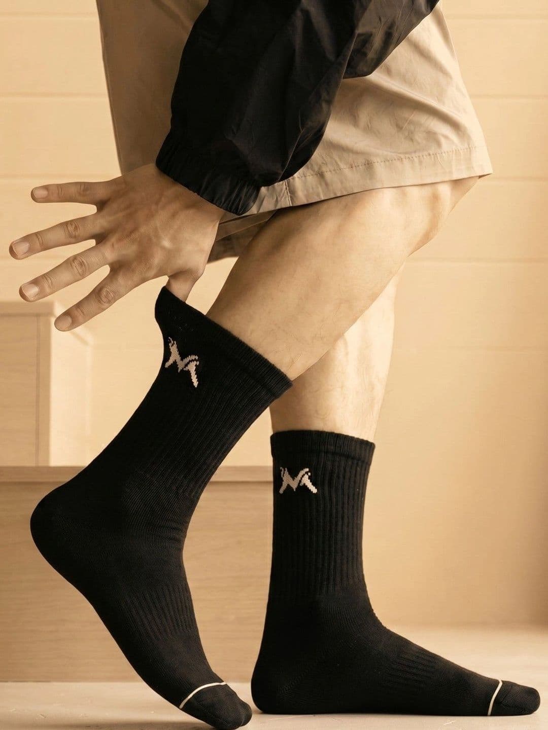 NEEMANS Unisex Pack of 3 Cotton Blend Assorted Above Ankle Socks - view 1