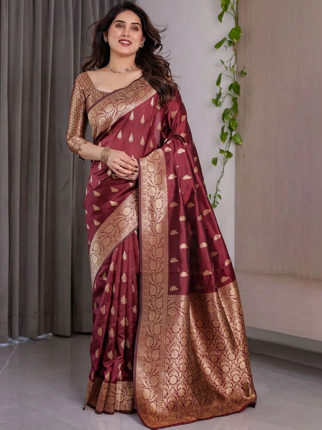 ZAMUNA Woven Design Zari Silk Blend Banarasi Saree - view 1