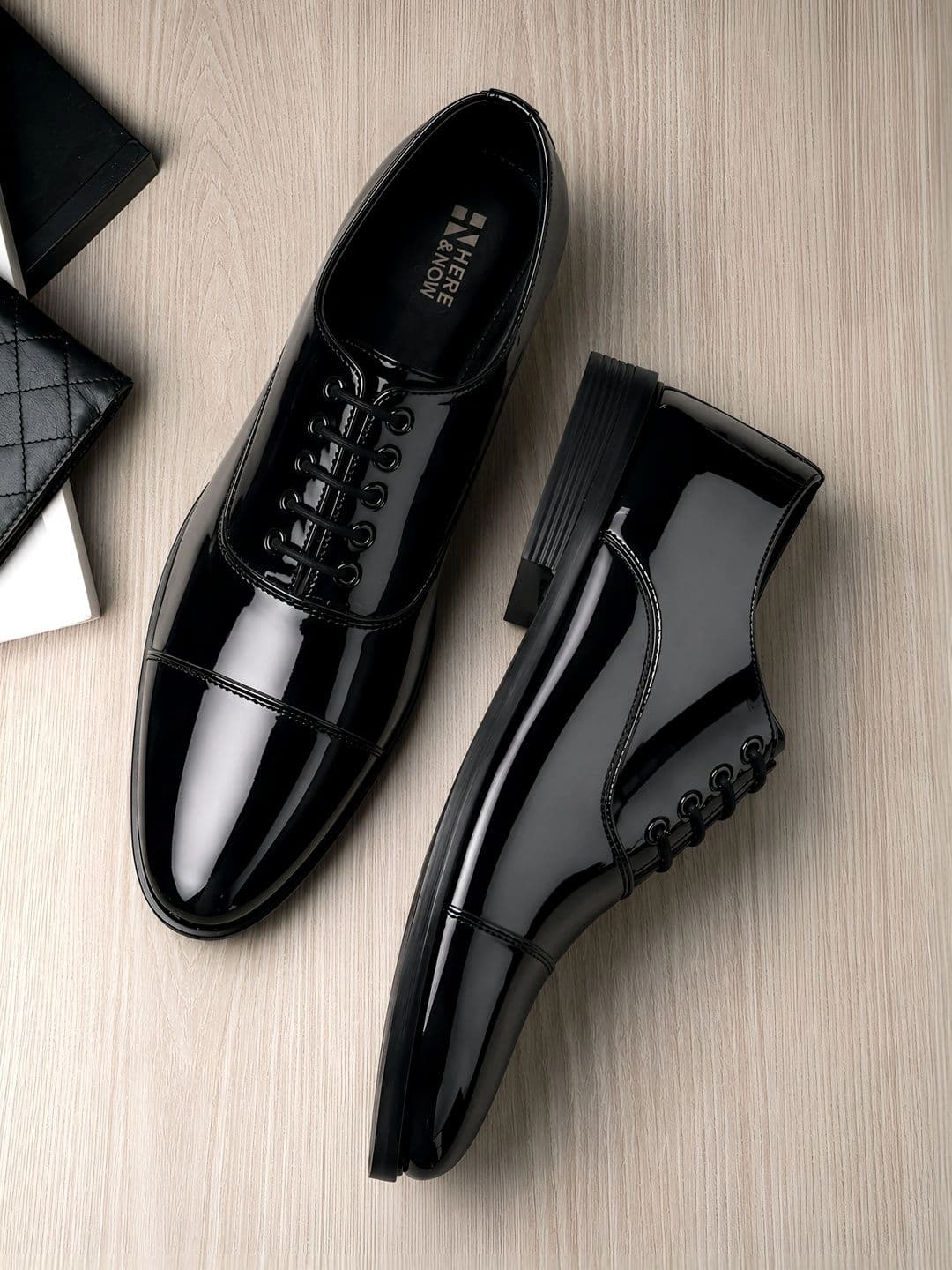 HERE&NOW Men Round Toe Lace-Ups Oxford Formal Shoes - view 1