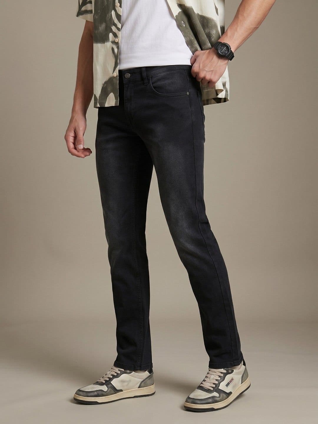 glitchez Men Slim Fit Mid-Rise Light Fade Stretchable Jeans