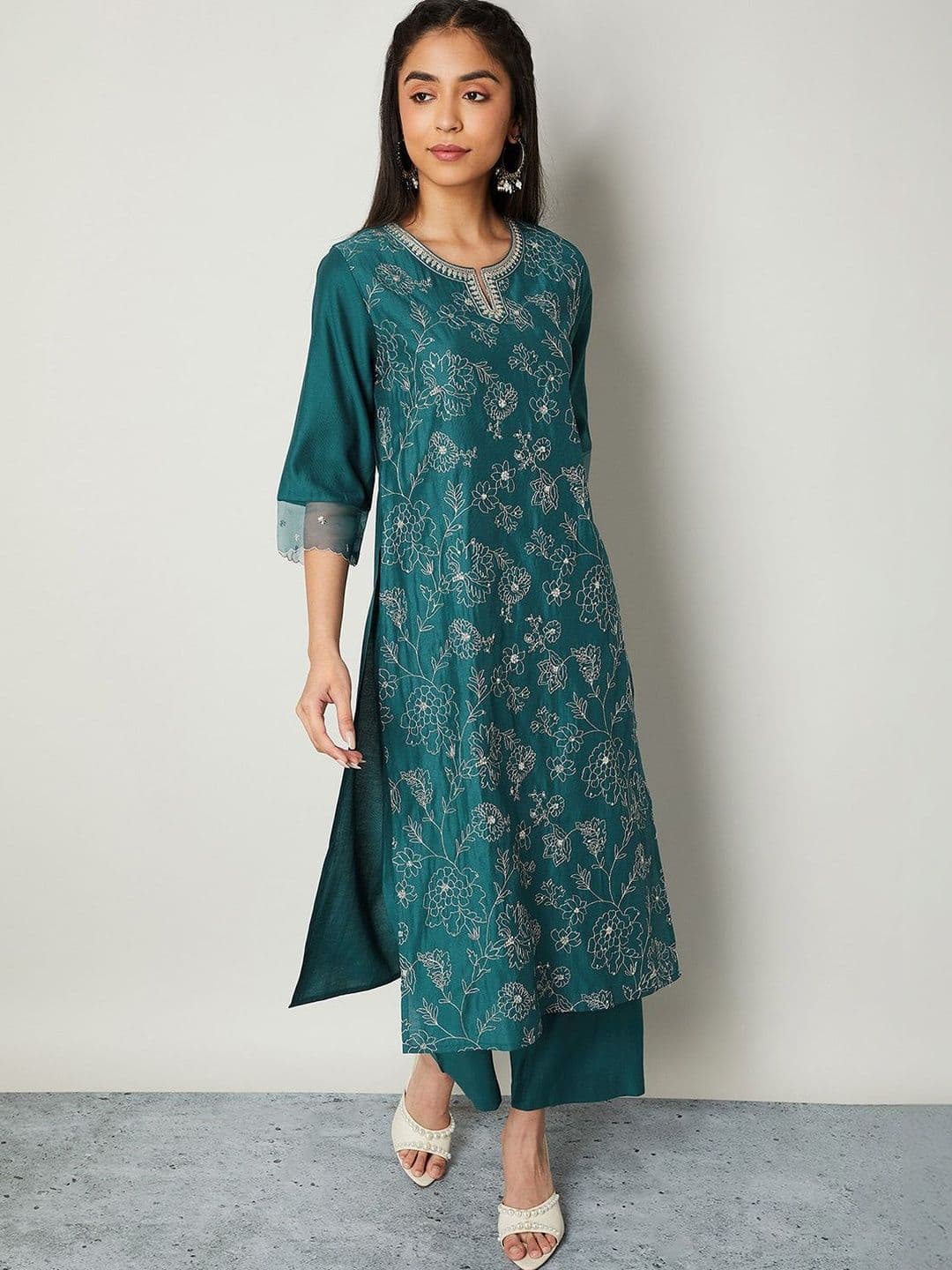 Melange by Lifestyle Women Floral Embroidered Regular Thread Work Pure Cotton Kurta with Trousers - view 1