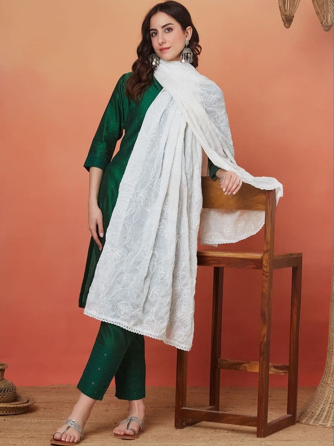 AKSHADEEP Embroidered Dupatta with Chikankari - view 1