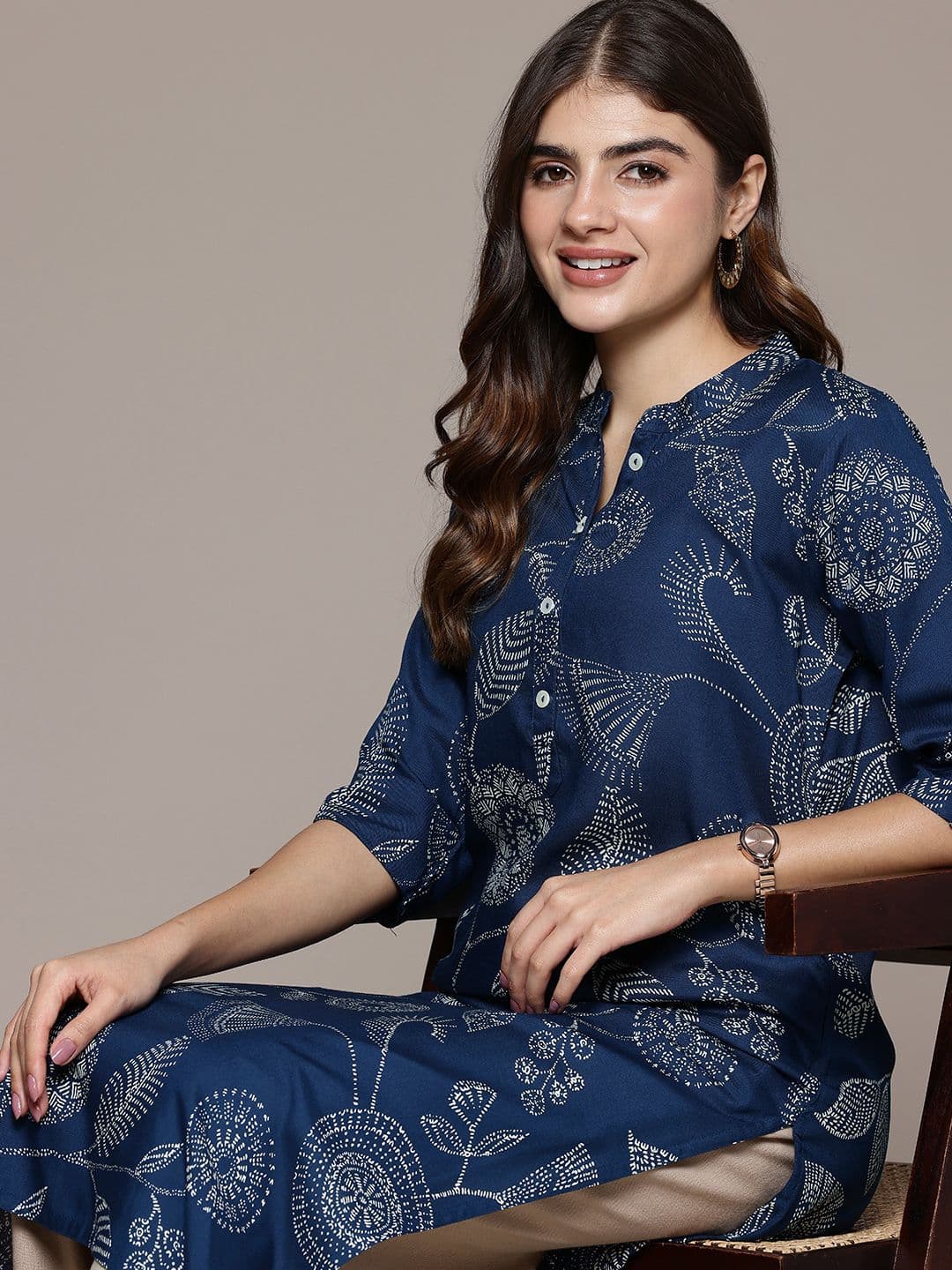 Cayman Floral Printed Mandarin Collar Straight Kurta - view 1