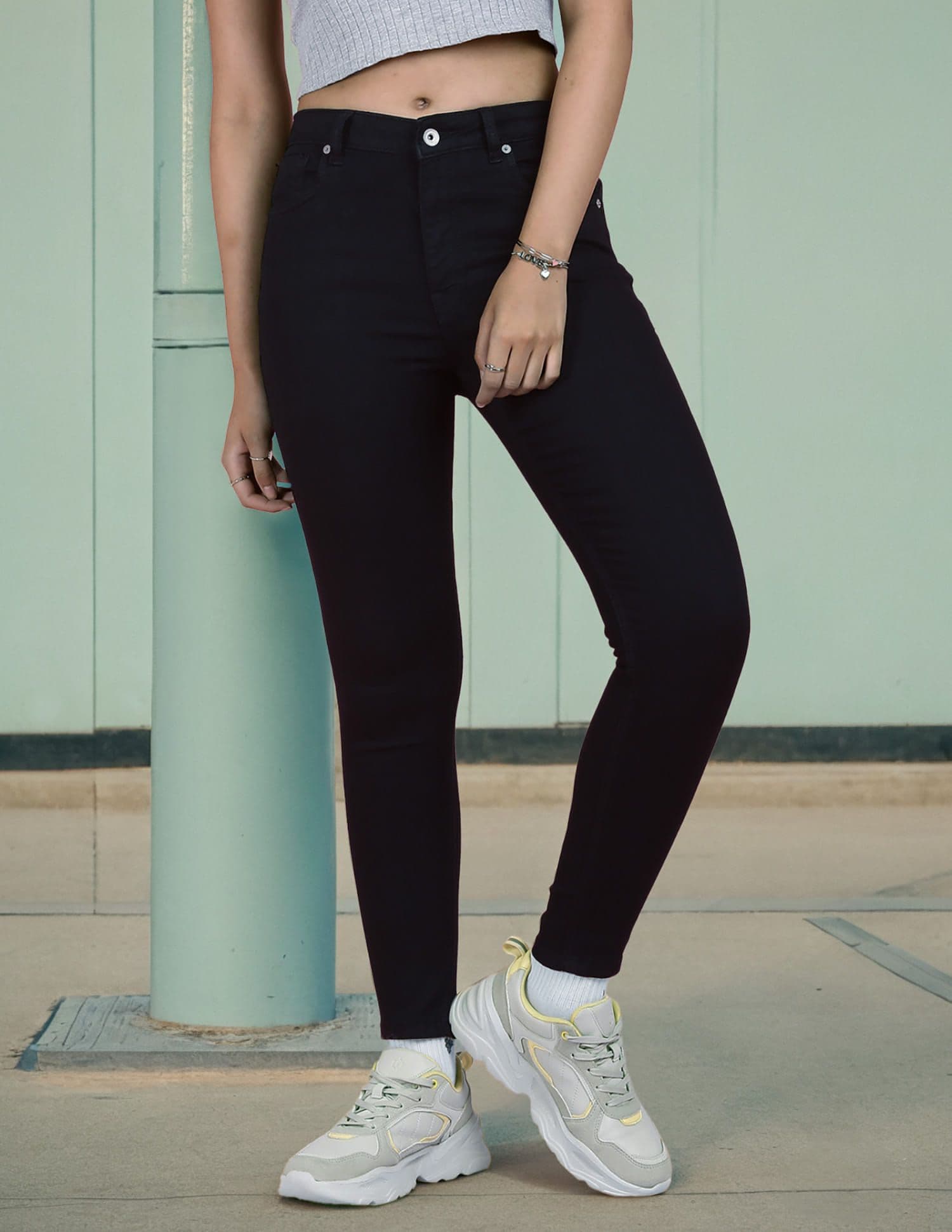Flying Machine Women Black Twiggy Super Skinny Fit High-Rise Stretchable Cropped Jeans - view 1