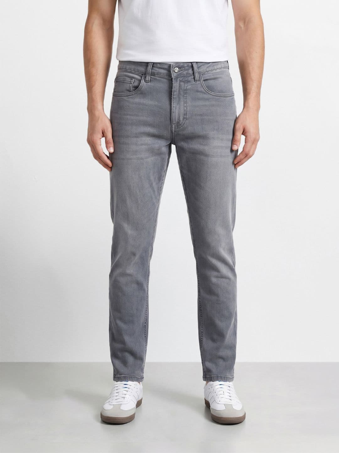 The Indian Garage Co Men Slim Fit Mid-Rise Light Fade Stretchable Jeans - view 1