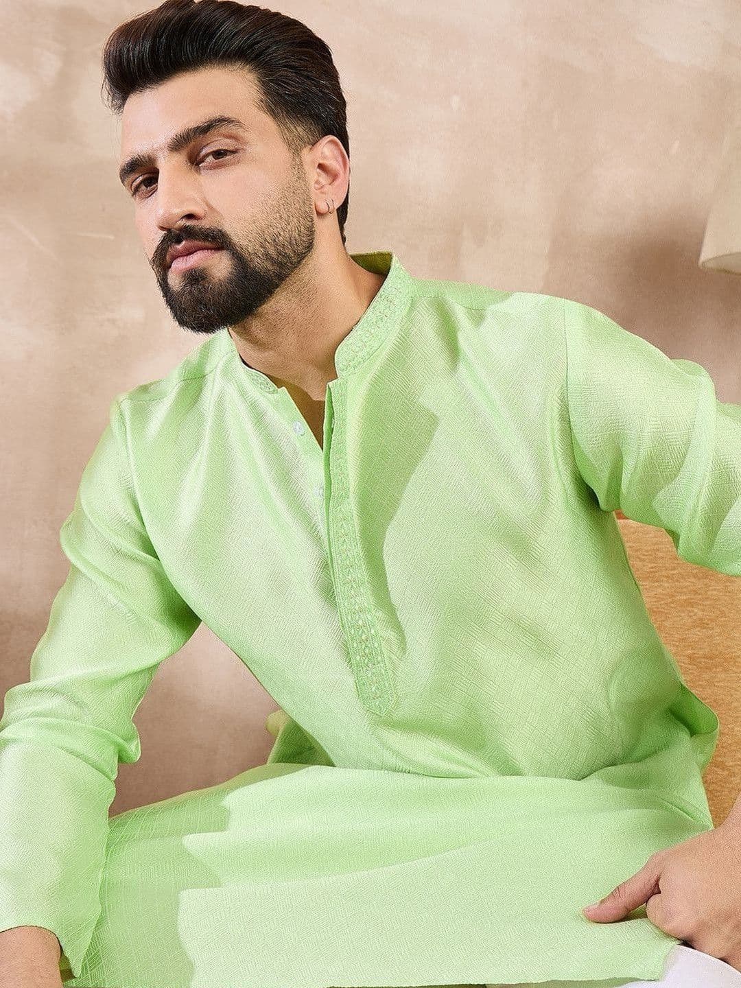 House of Pataudi Embroidered Mandarin Collar Knee Length Straight Kurta - view 1