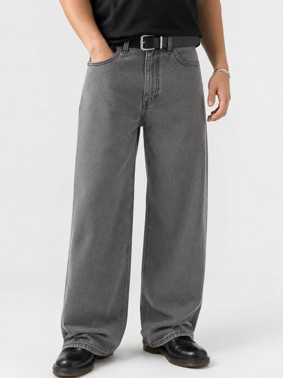 Ygdeal Men London Mid-Rise Light Fade Jeans