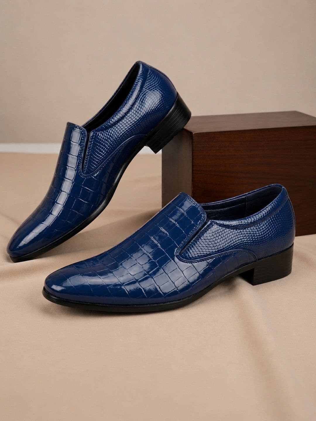 Bxxy Men Textured Formal Elevator Slip-On Shoes - view 1