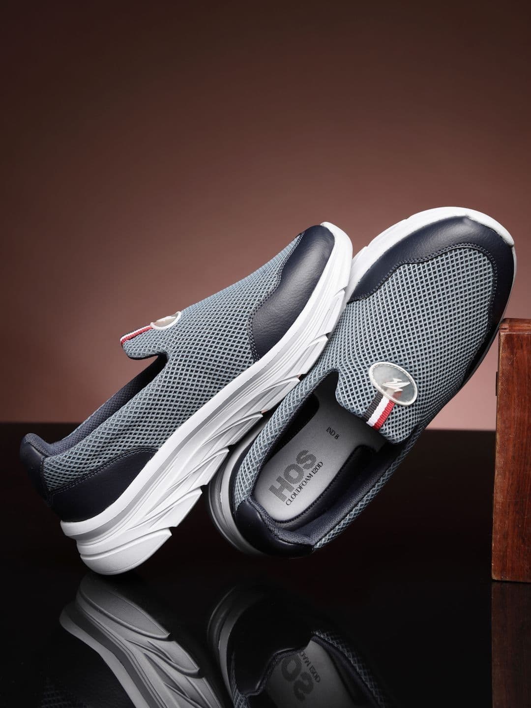 HOS Men Textured Slip-On Sneakers