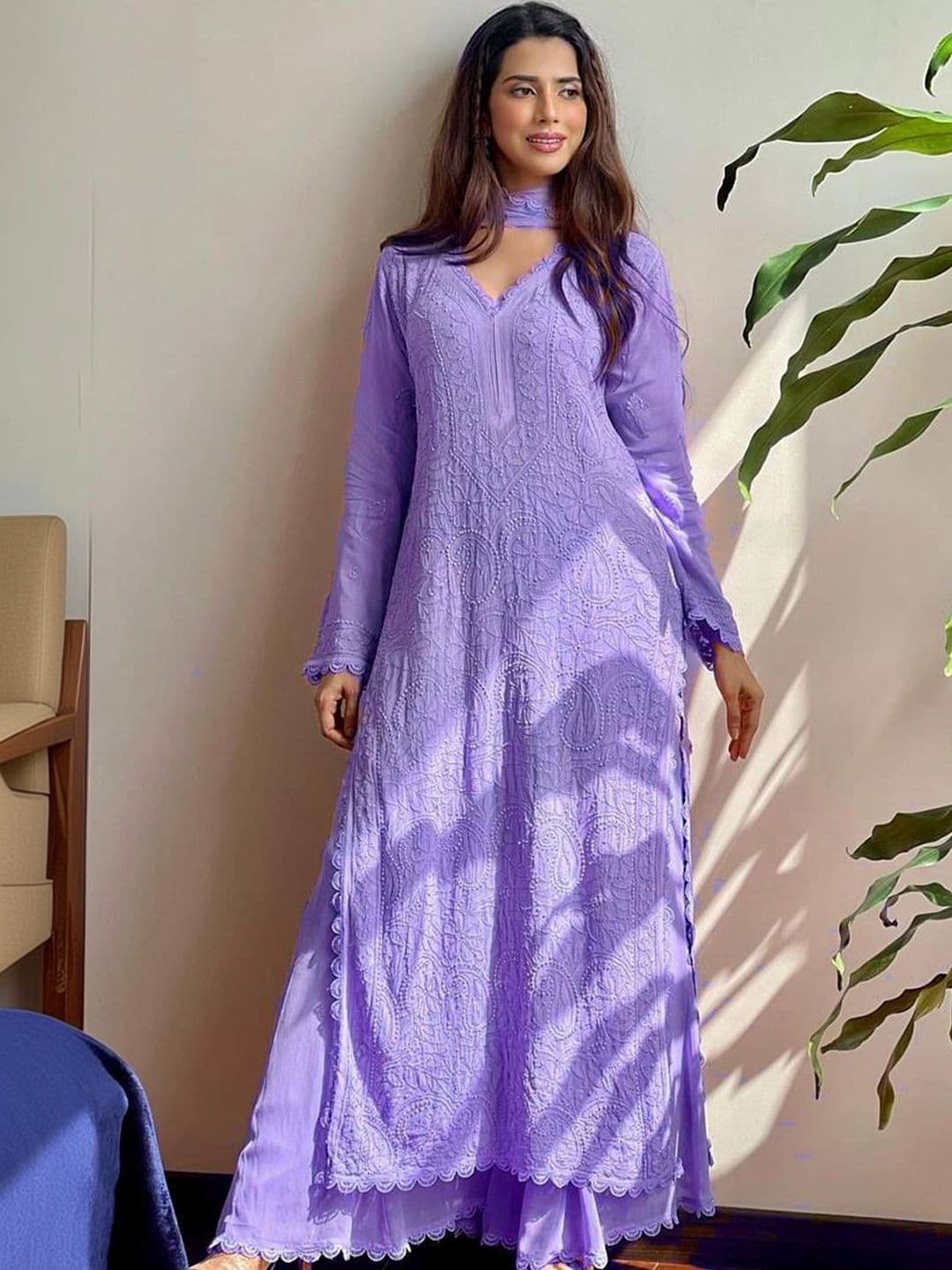 Maeswag Women Ethnic Motifs Embroidered Regular Thread Work Kurta with Palazzos & With Dupatta - view 1