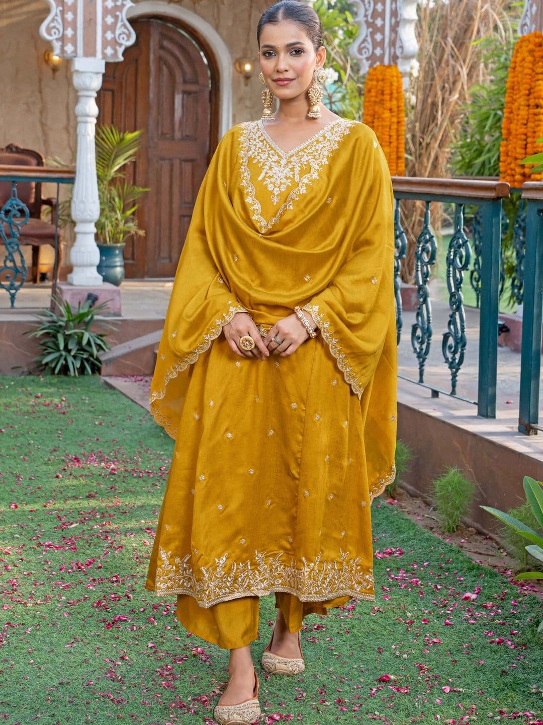 Moda Rapido Women Ethnic Motifs Embroidered Regular Gotta Patti Kurta with Palazzos & With Dupatta - view 1