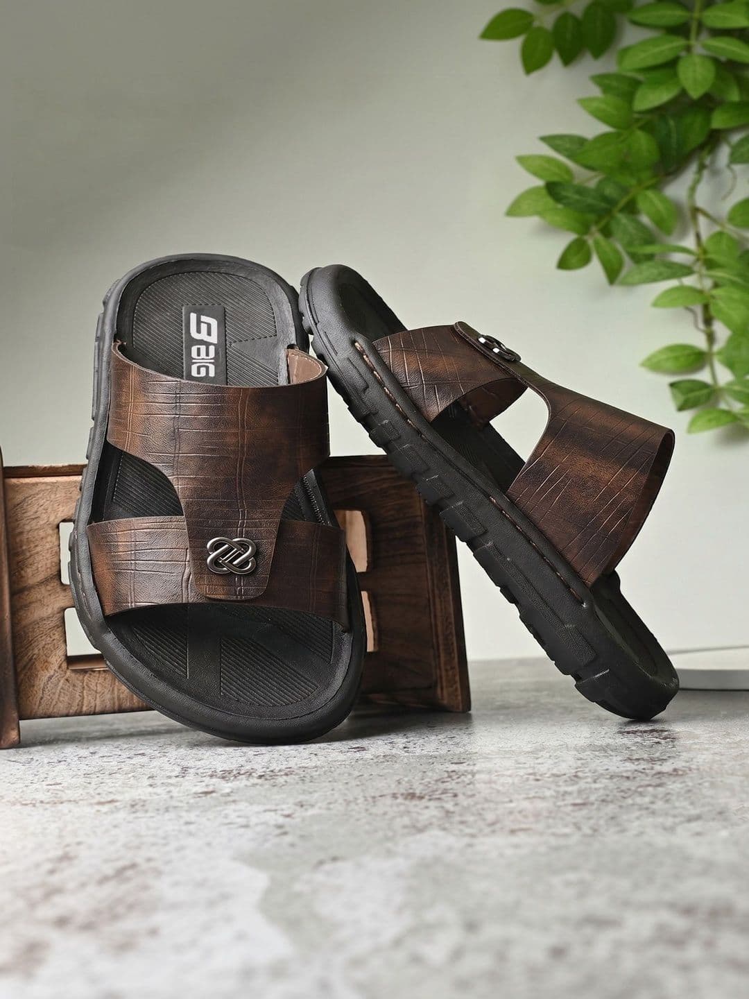 Big Bok Men Comfort Sandals - view 1
