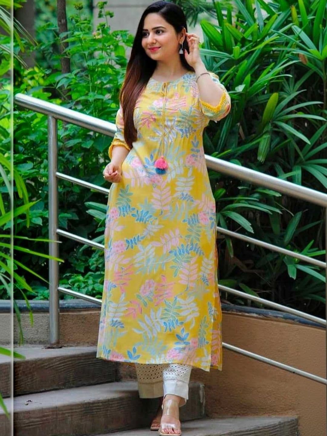 Gulmehendi Women Floral Printed Floral Kurta - view 1