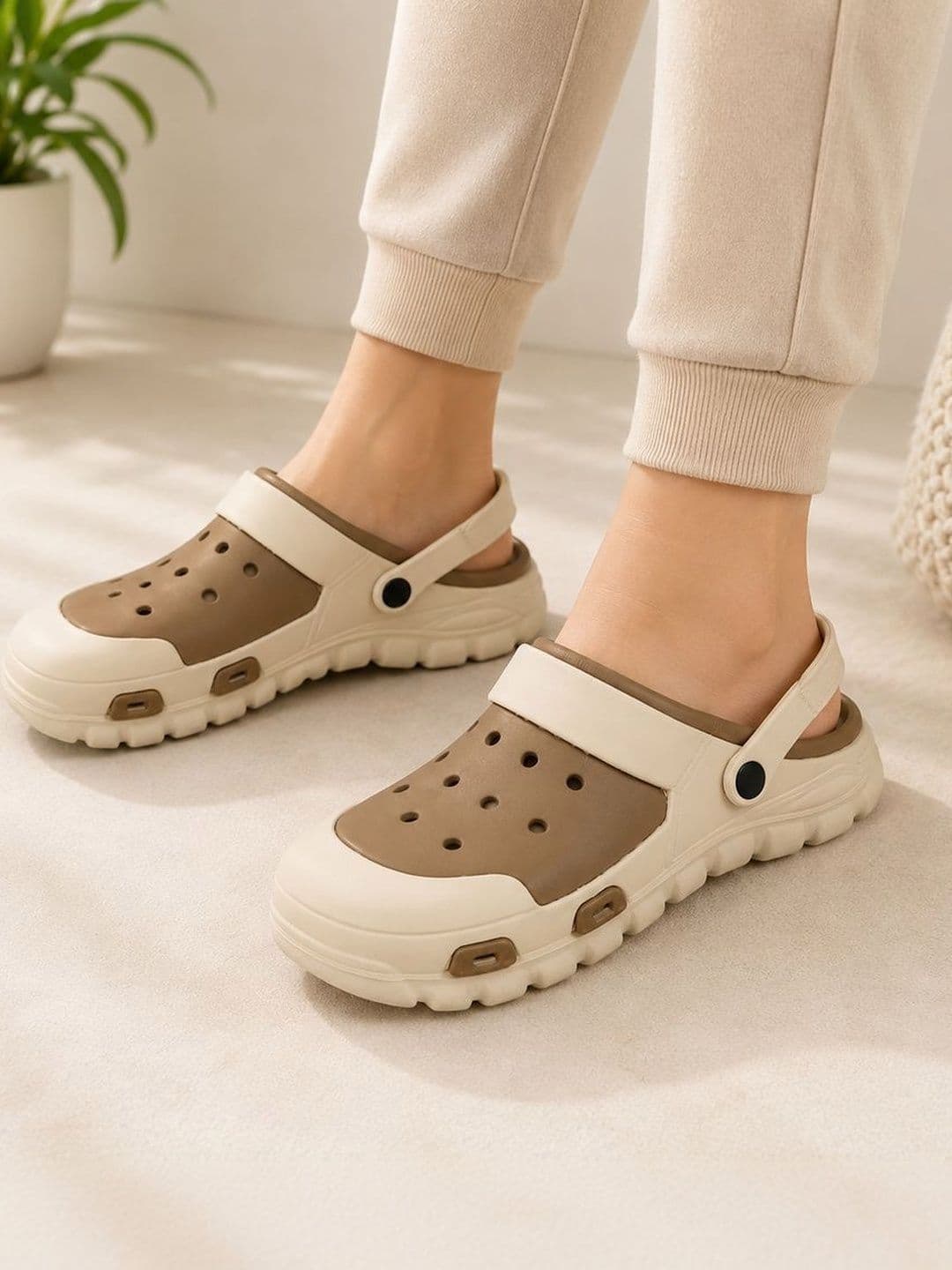 VINTEX Men Clogs Sandals - view 1