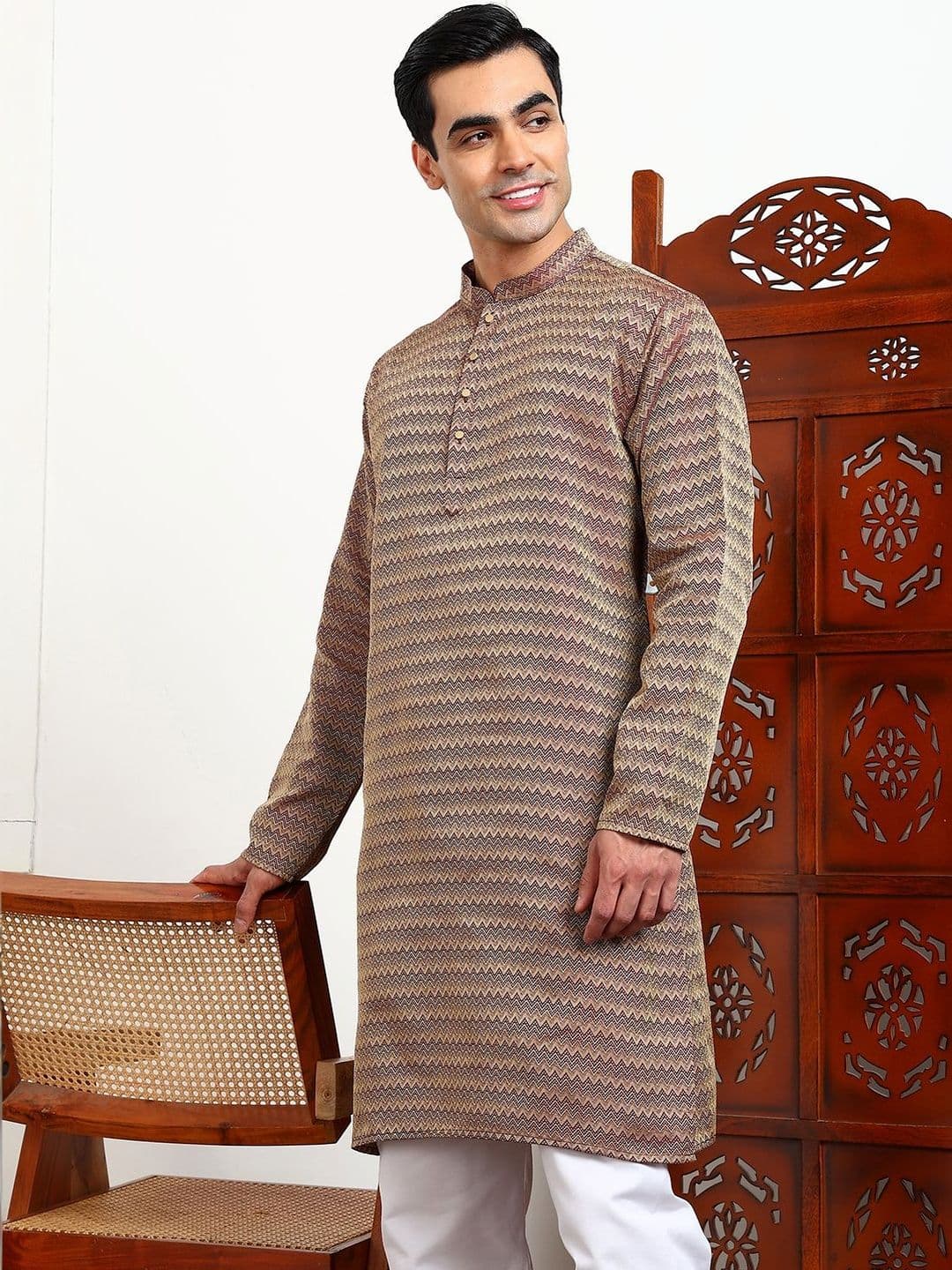 ADHIRAJAN Men Jacquard Kurta - view 1
