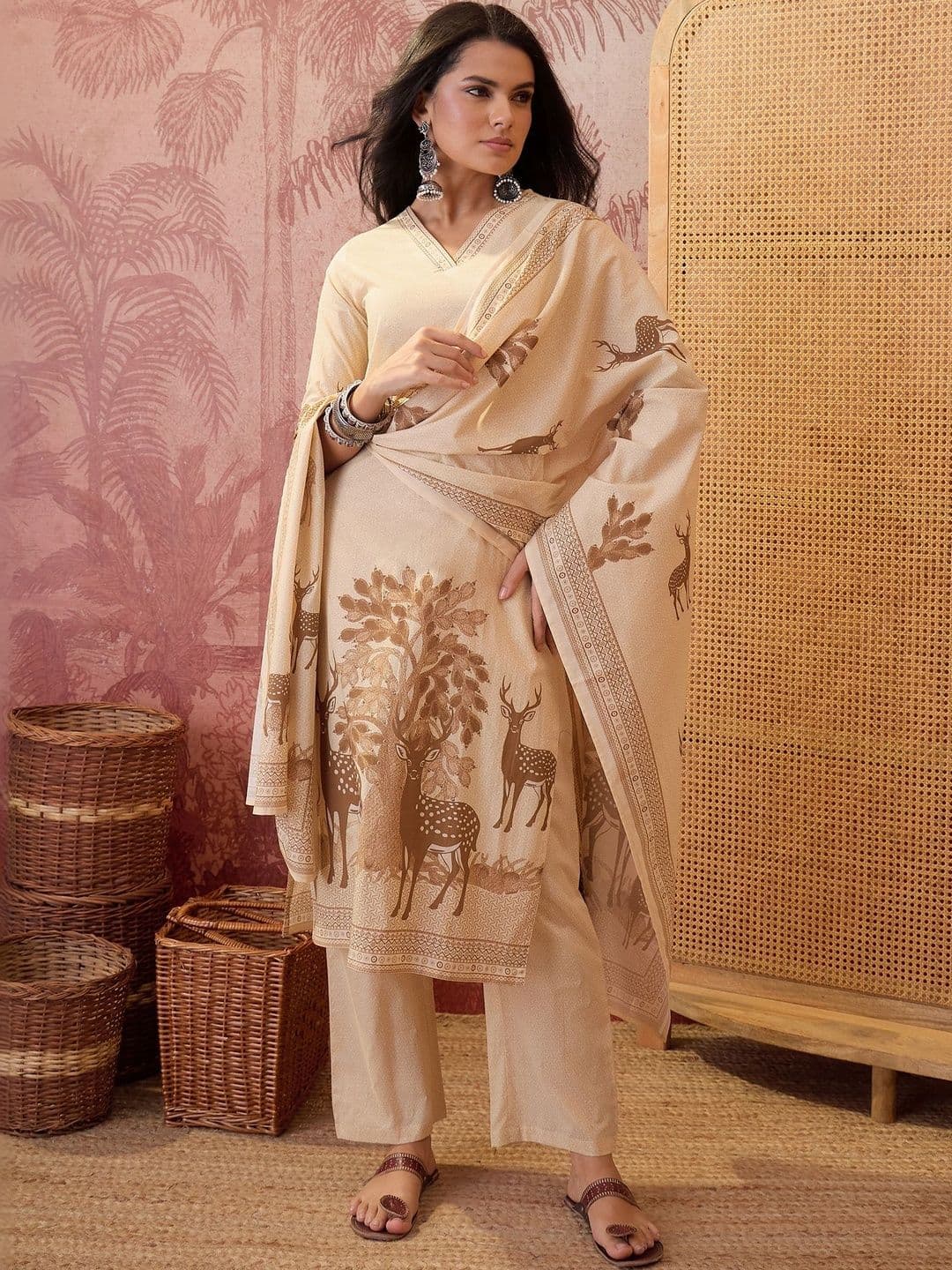 Sangria Women Animal Printed Regular Pure Cotton Kurta with Trousers & With Dupatta - view 1