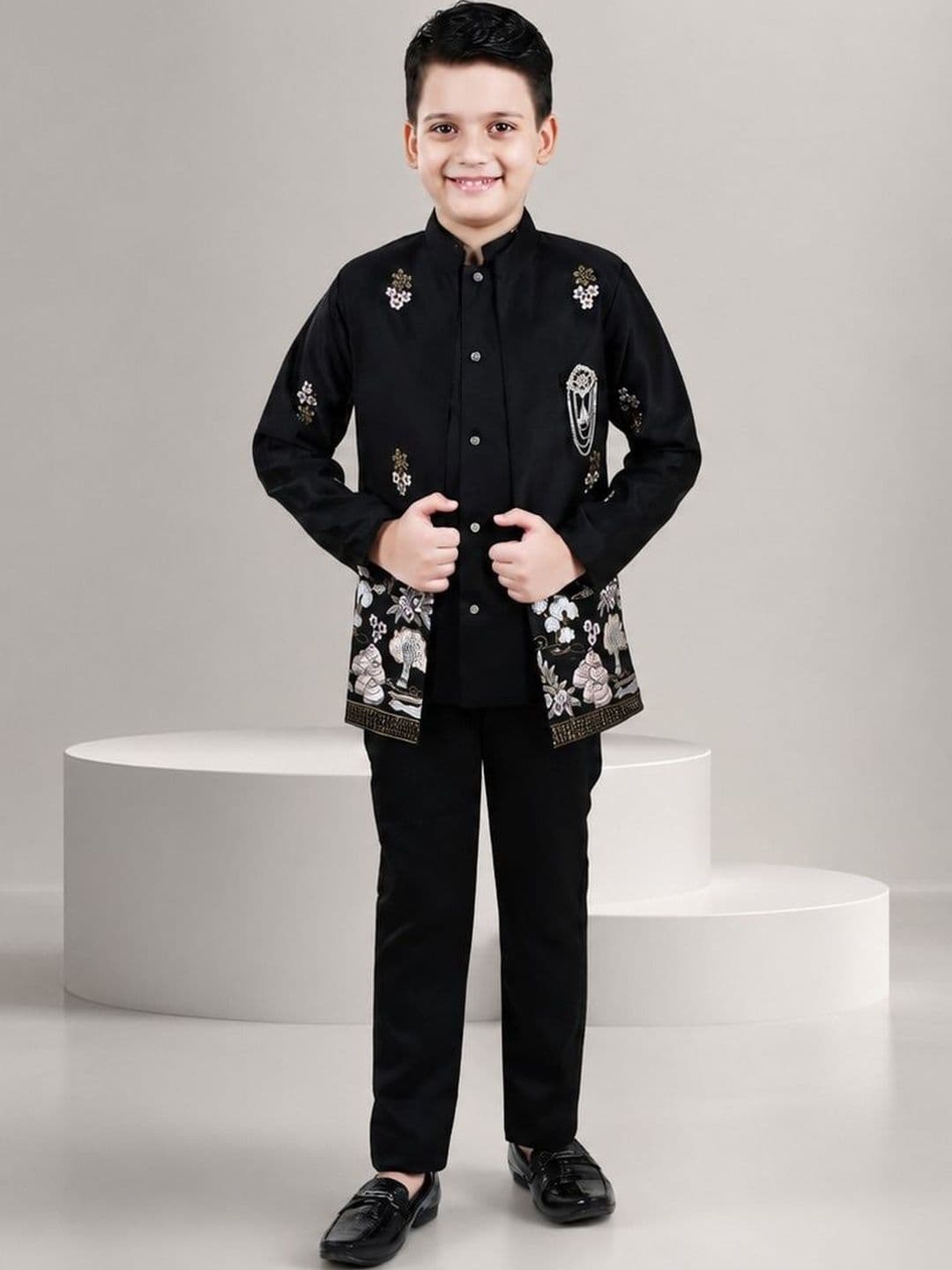 Sangria Boys Embroidered Mandarin Collar Sherwani