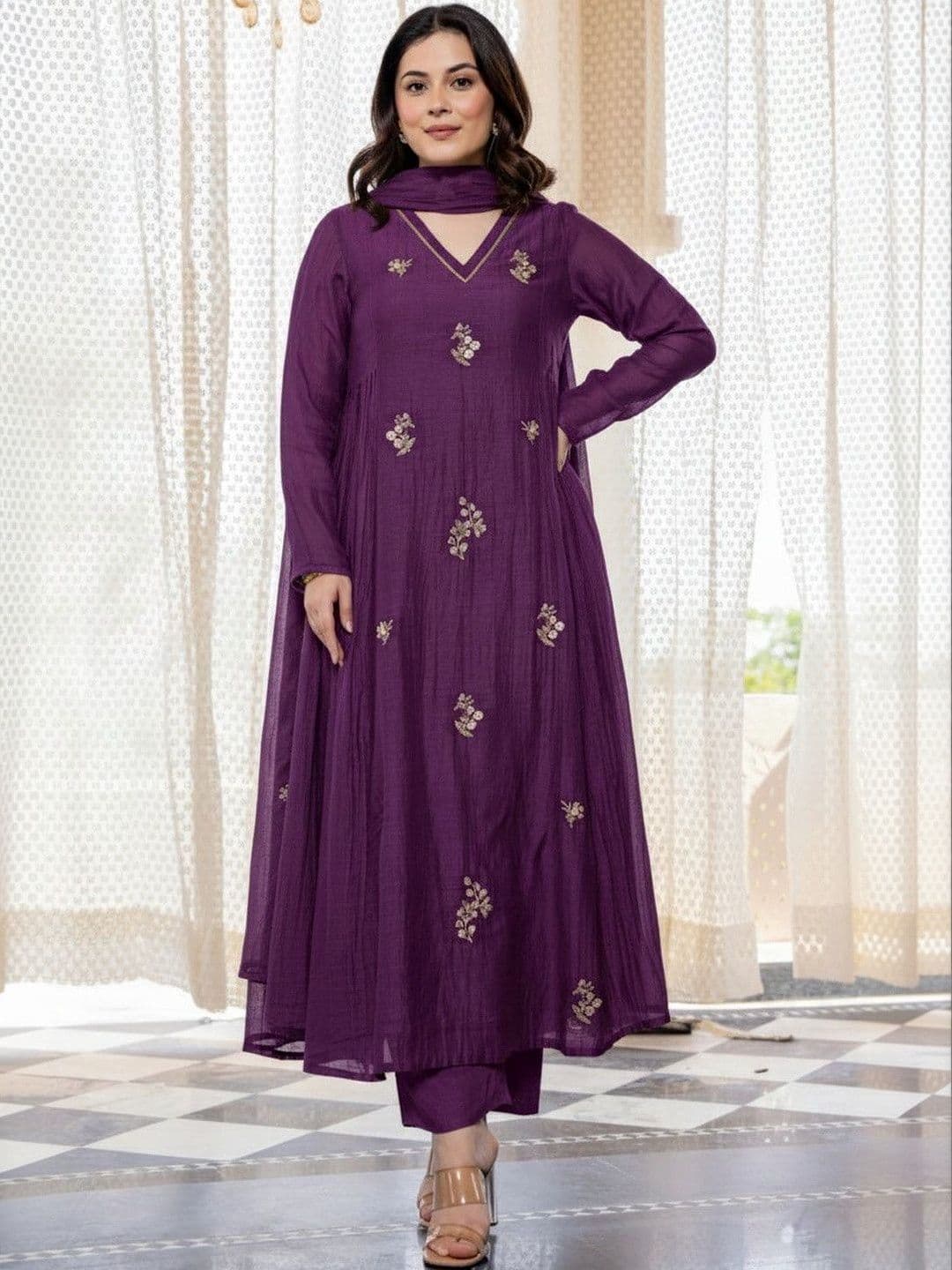 Moda Rapido Women Floral Embroidered Empire Thread Work Pure Silk Kurta with Trousers & With Dupatta - view 1