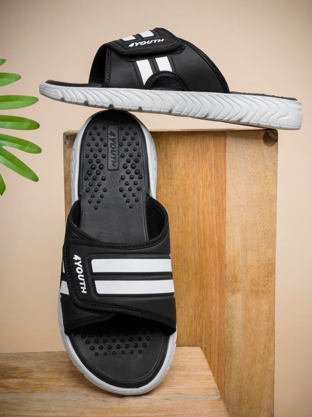OXTRID Men Sandals - view 1