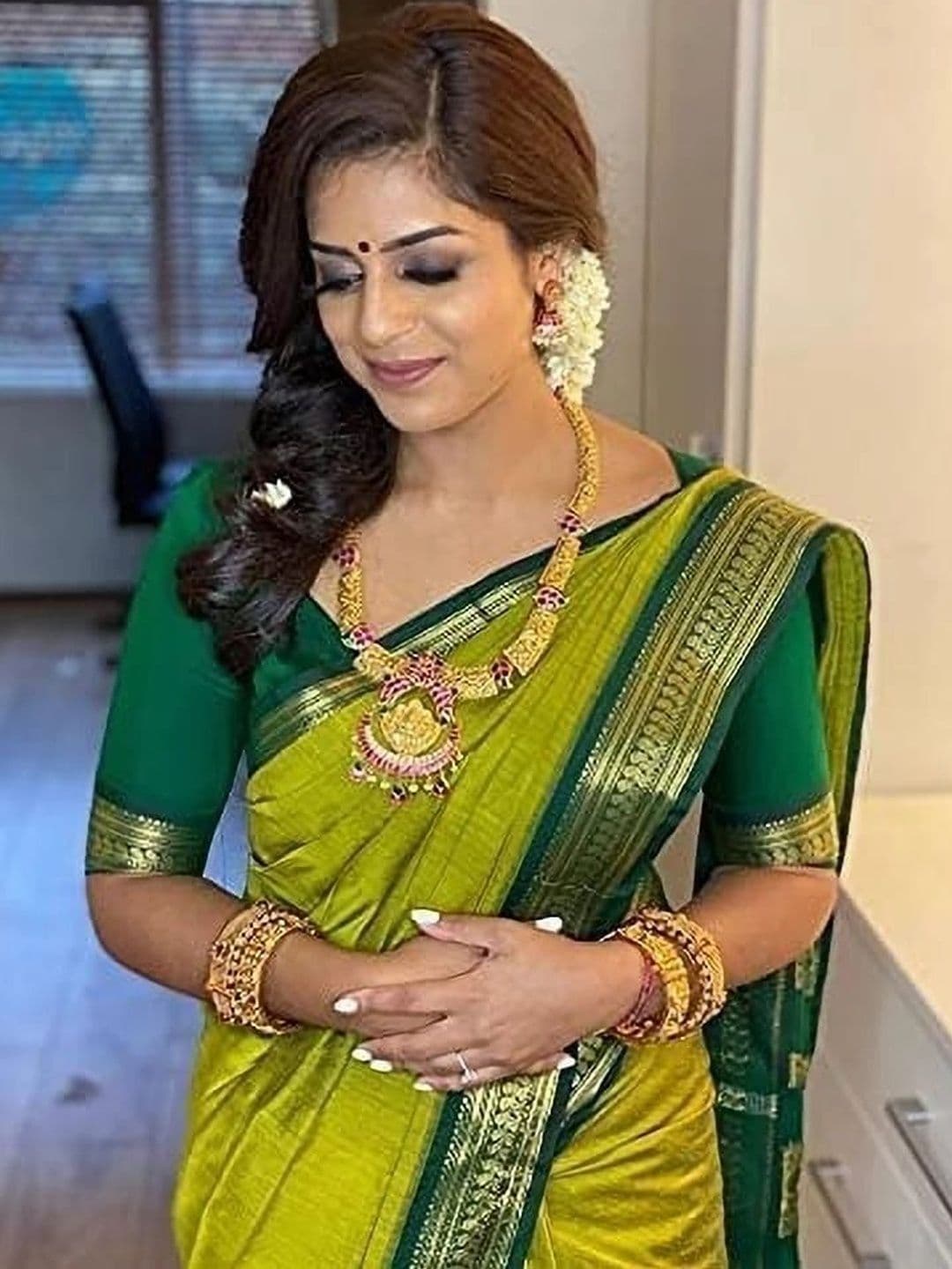 AVANTIKA FASHION Woven Design Zari Silk Cotton Kanjeevaram Saree - view 1