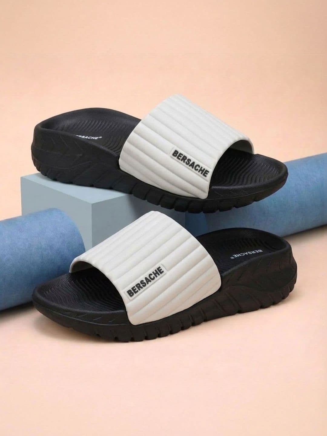 BERSACHE Men Textured Open Toe Flats - view 1