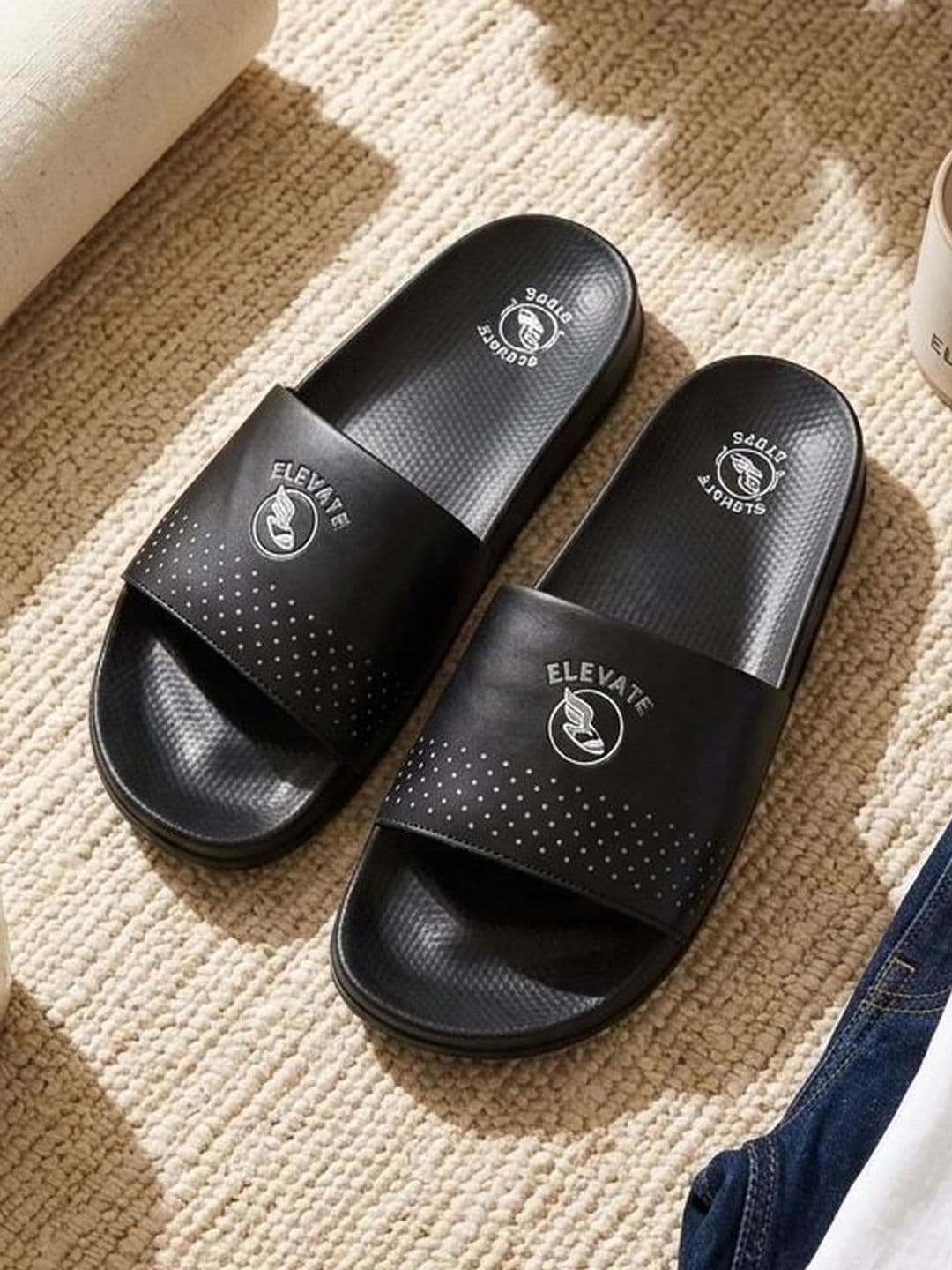 ELEVATE STEPS Men Printed Sliders - view 1