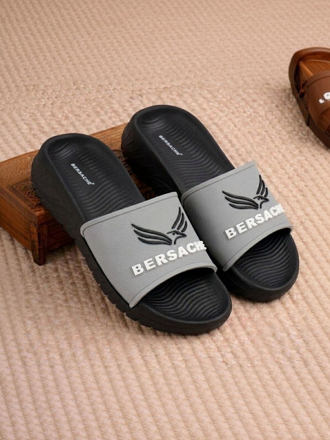 BERSACHE Men Rubber Sliders - view 1
