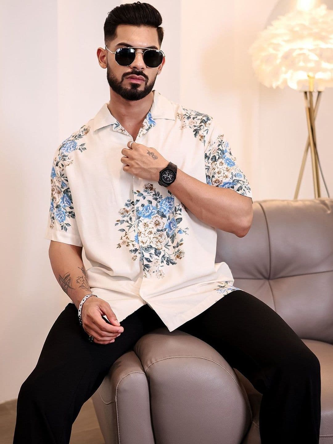 Eszett Men Floral Printed Spread Collar Short Sleeves Casual Cotton Shirt - view 1