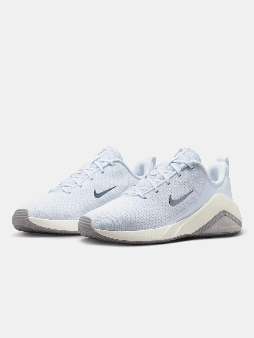 Nike Bella 7 Women's Workout Shoes - view 1