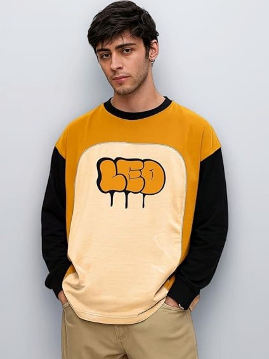 JUST ROAR Men Colourblocked T-shirt - view 1