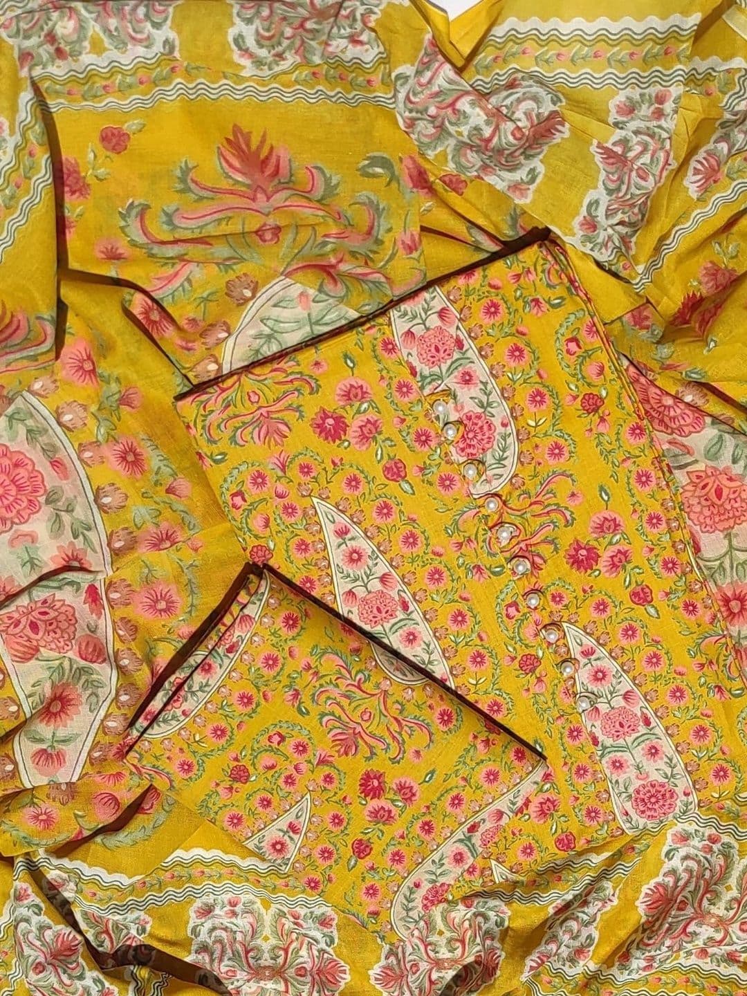 GC 80 BY GAURI COLLECTION Printed Pure Cotton Unstitched Dress Material - view 1