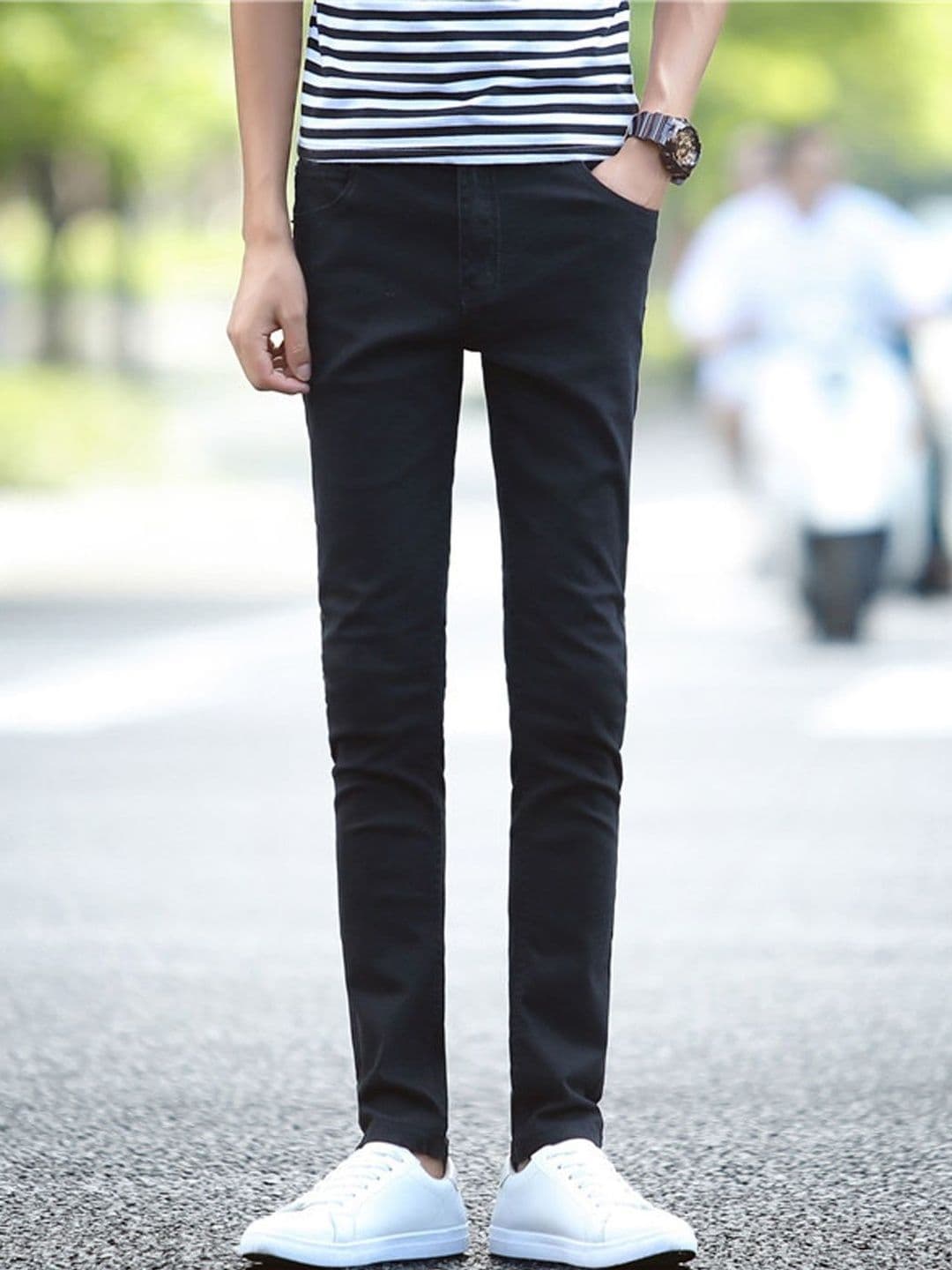 StyleCast Men Straight Fit Mid-Rise Light Fade Jeans - view 1