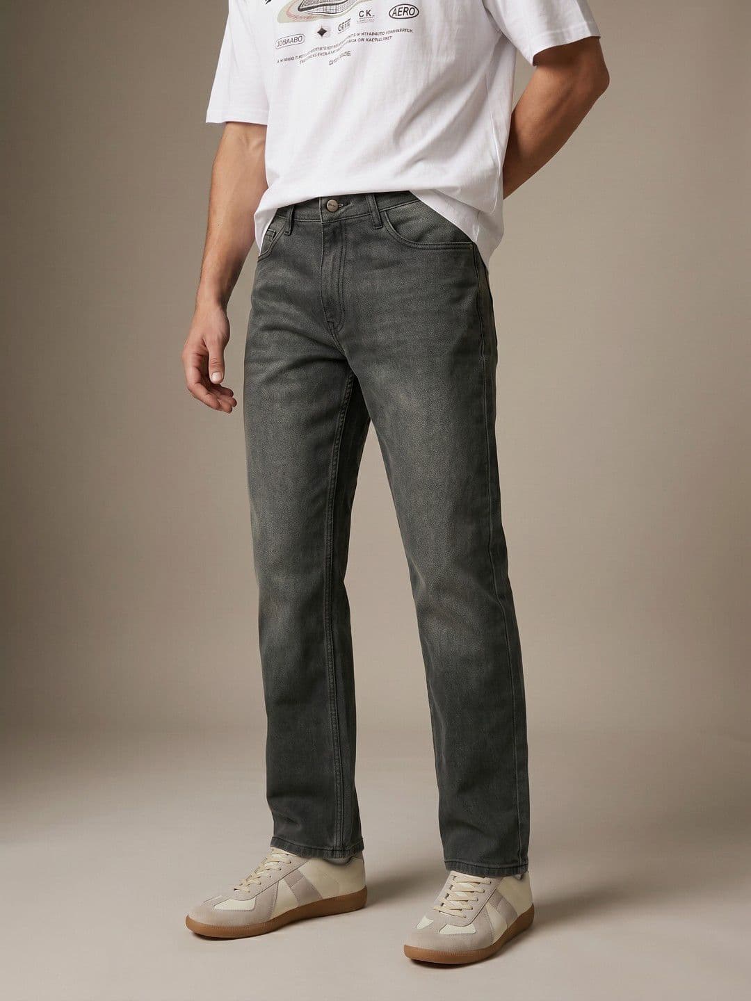 glitchez Men Straight Fit Mid-Rise Light Fade Jeans - view 1