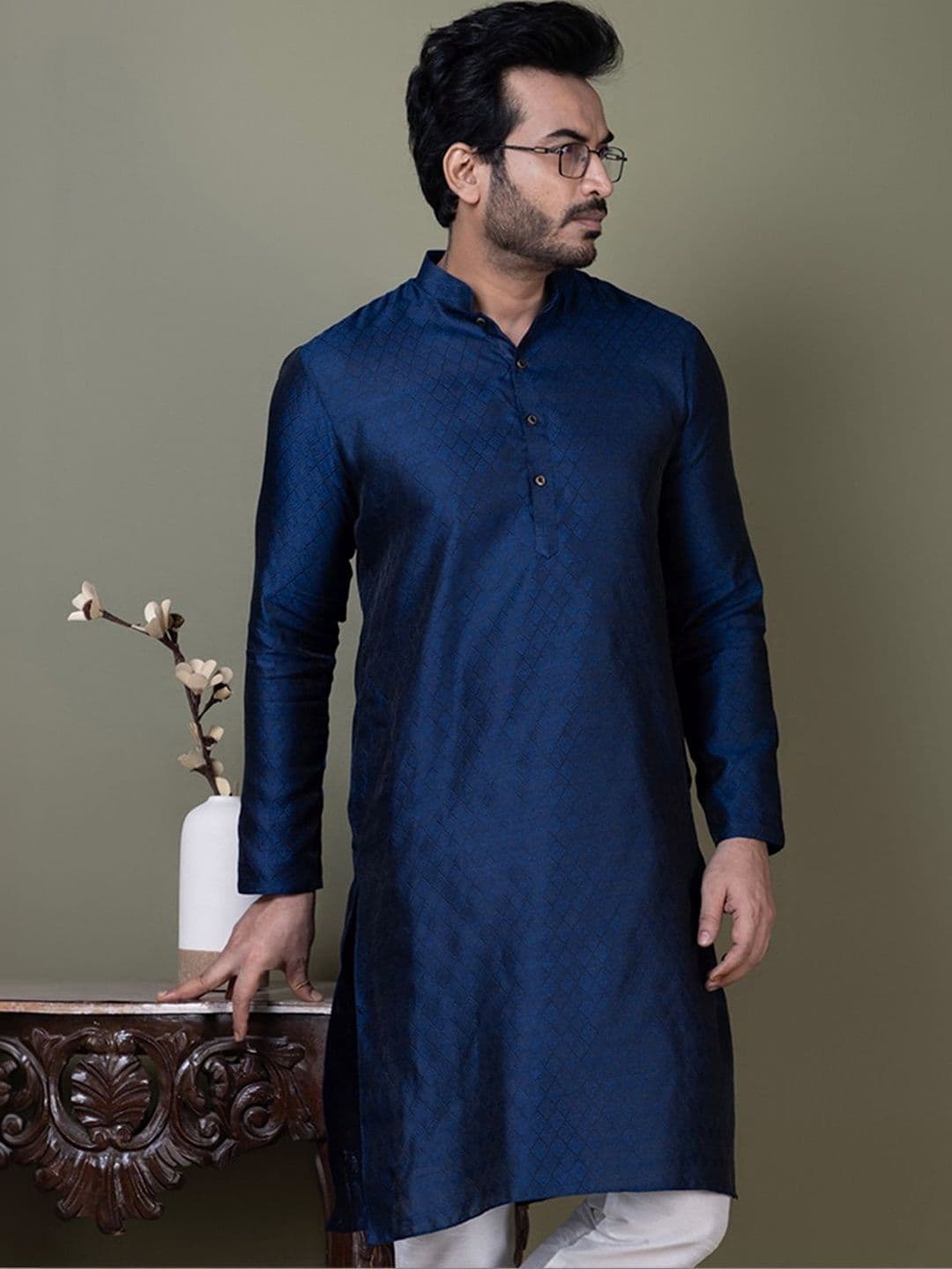 Dincharya Men Jacquard Kurta - view 1