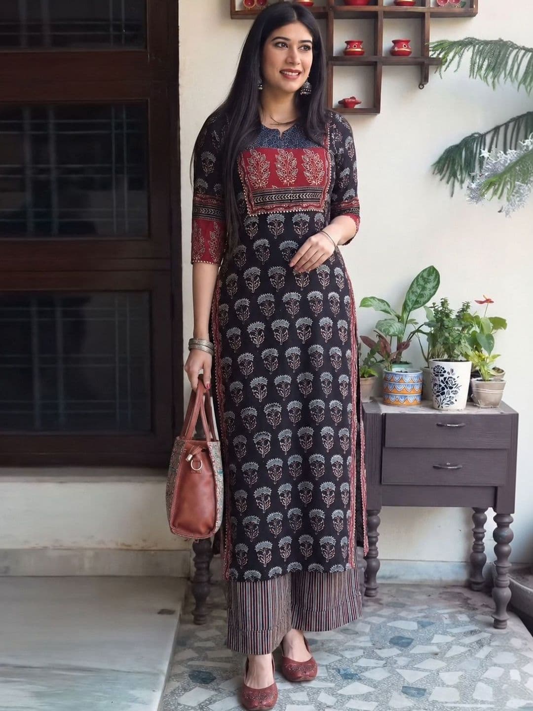 GoSriKi Women Ethnic Motifs Printed Regular Kurta with Palazzos - view 1