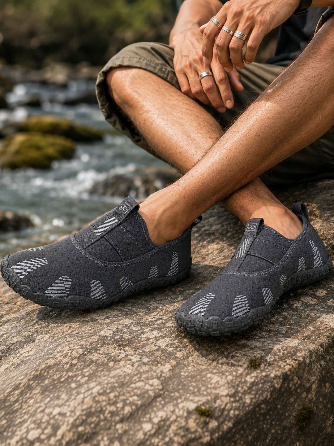 JO Men Mesh Walking Shoes - view 1