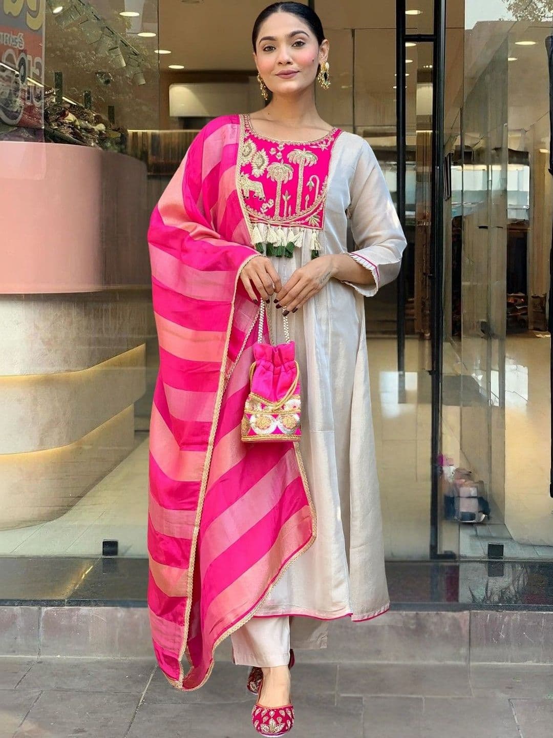 Moda Rapido Women Ethnic Motifs Embroidered Empire Thread Work Kurta with Trousers & With Dupatta - view 1