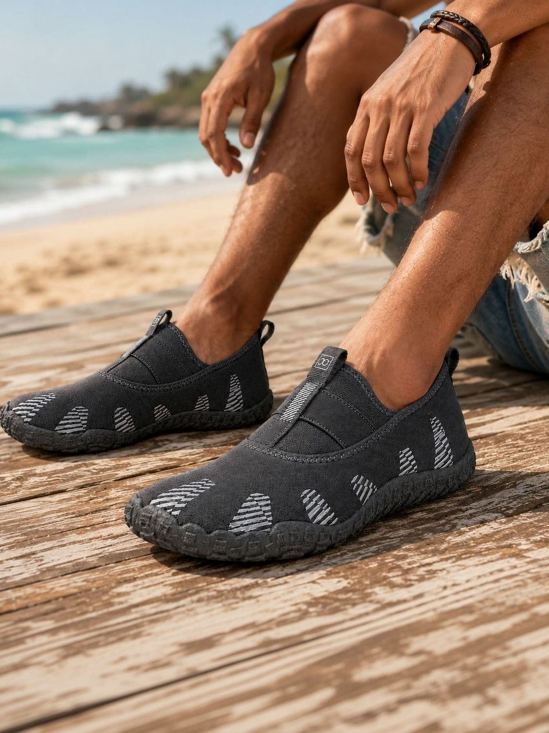 JO Men Mesh Walking Shoes - view 1