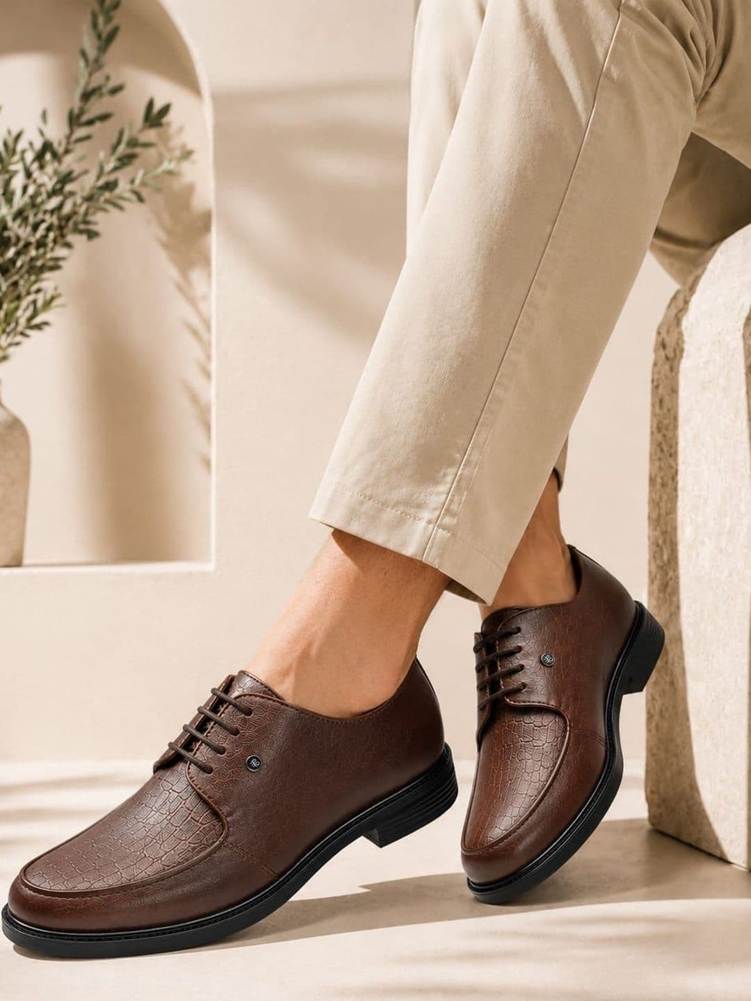 House of Pataudi Men Round-Toe Formal Derbys - view 1