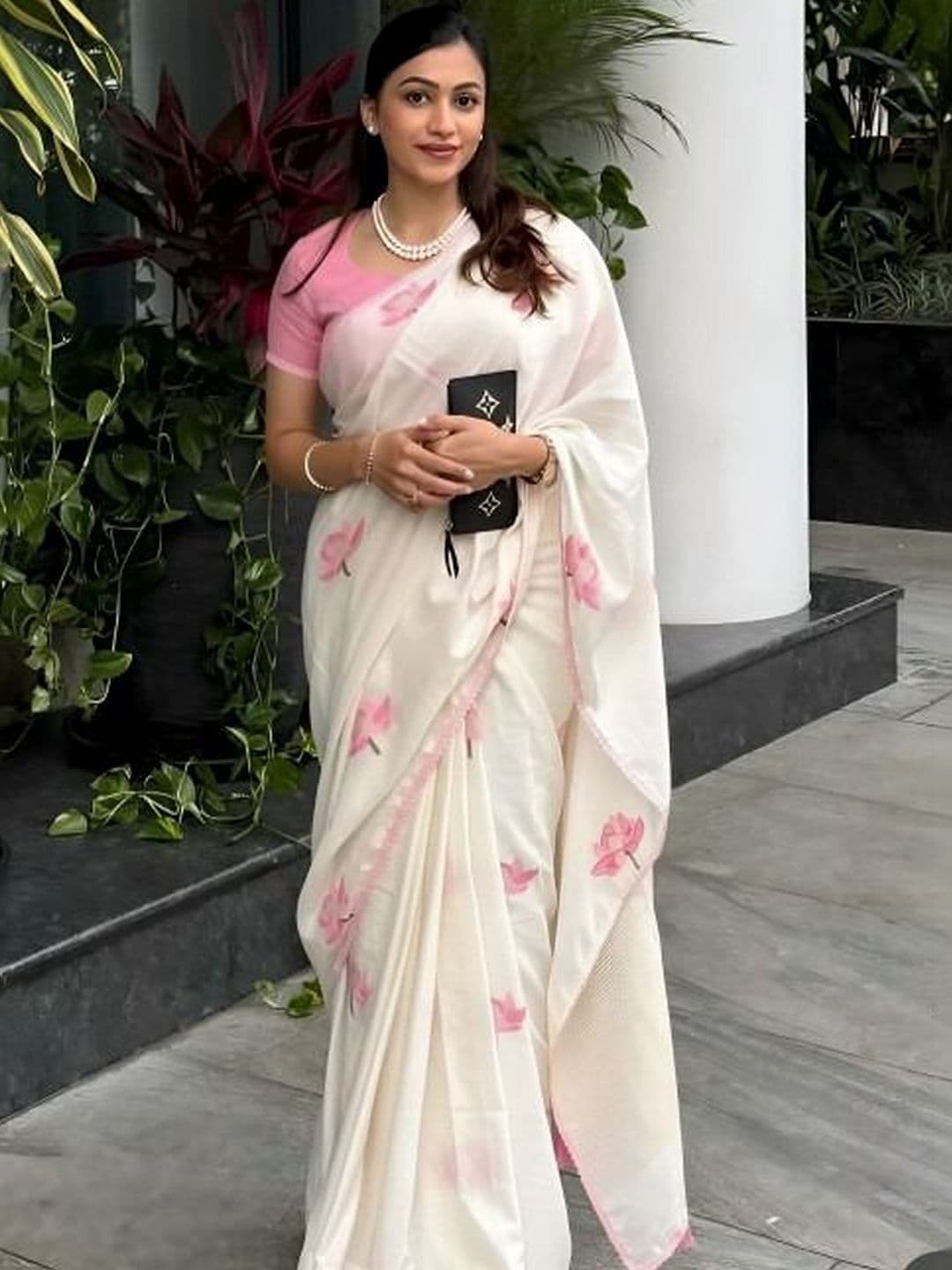 SZN Floral Linen Blend Khadi Saree - view 1
