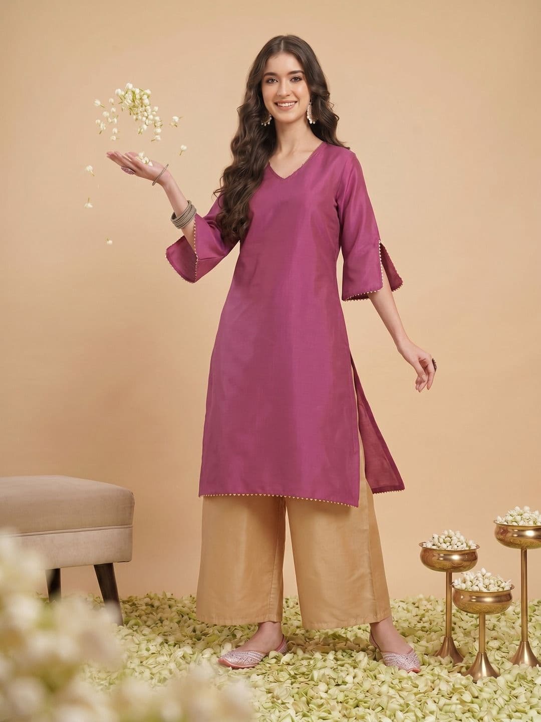 Sangria Gotta Patti Detail V-Neck Slit Sleeves Festive Straight Kurta - view 1