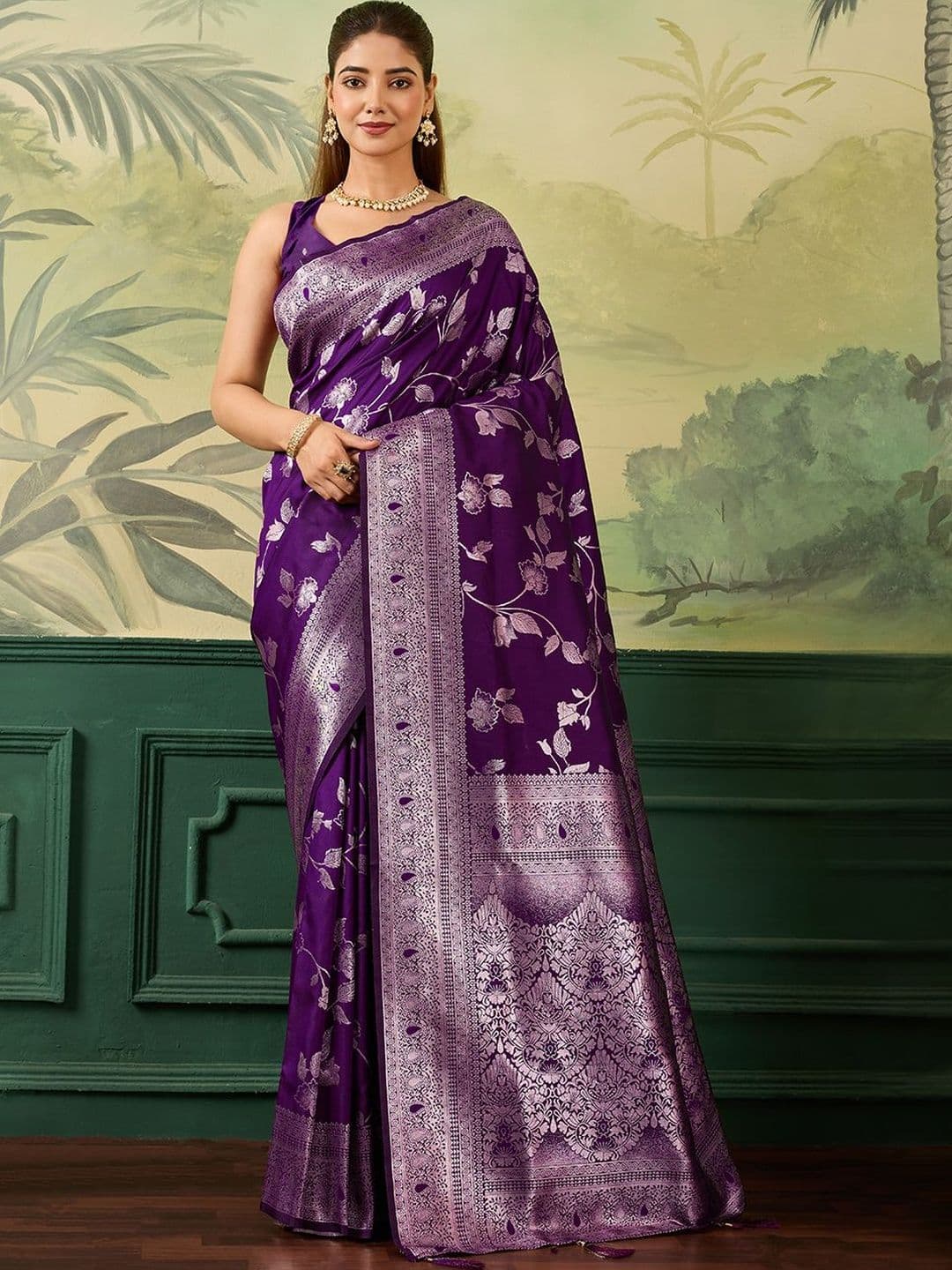 Sangria Floral Zari Silk Blend Handloom Banarasi Saree - view 1