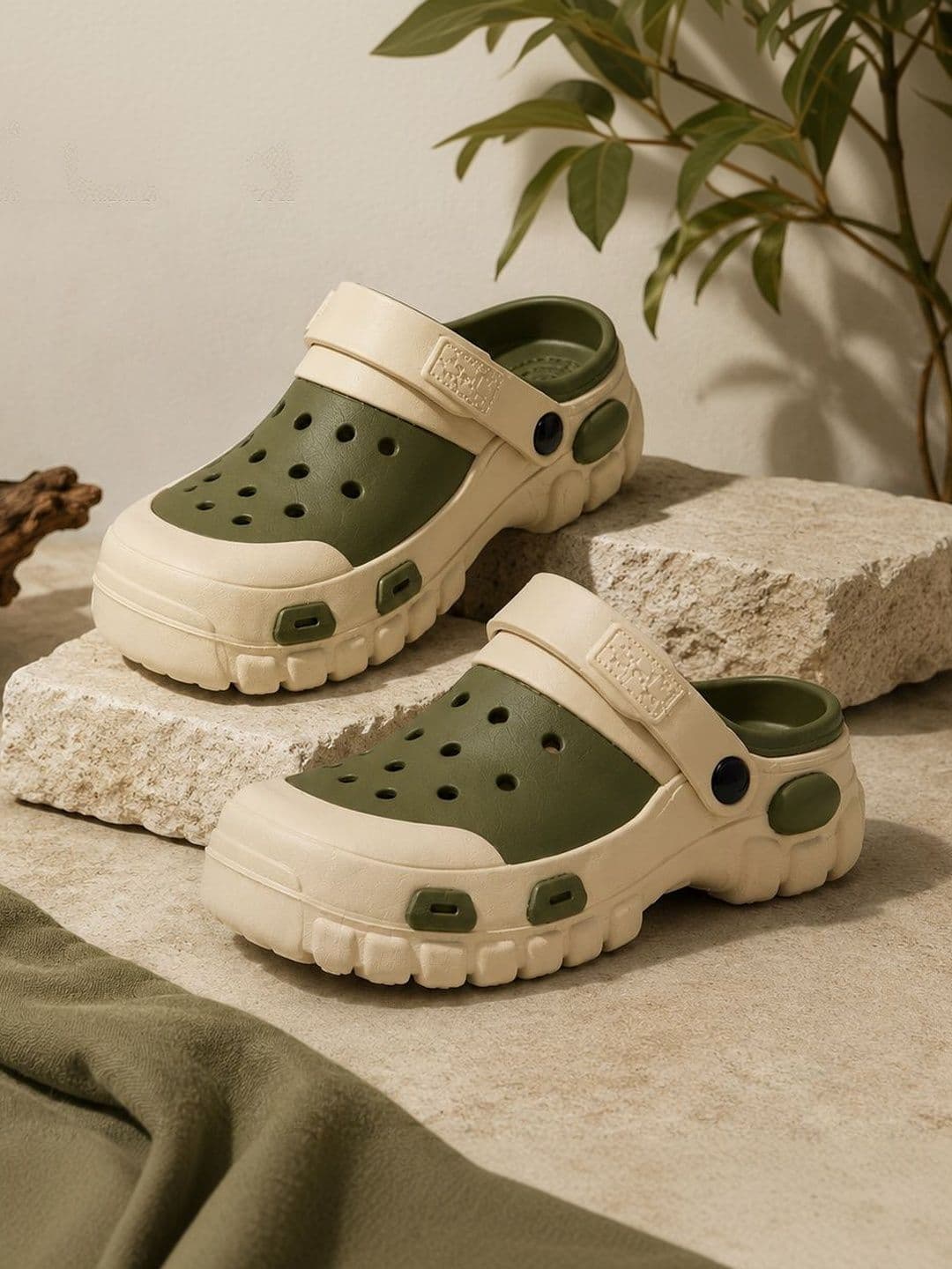 KNIEVL Men Clogs Sandals - view 1
