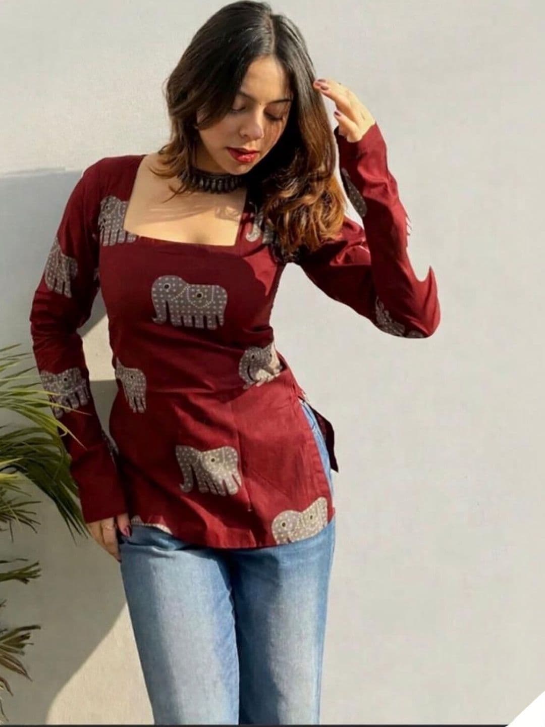 VYKOO Ethnic Motifs Printed Square Neck Kurti - view 1