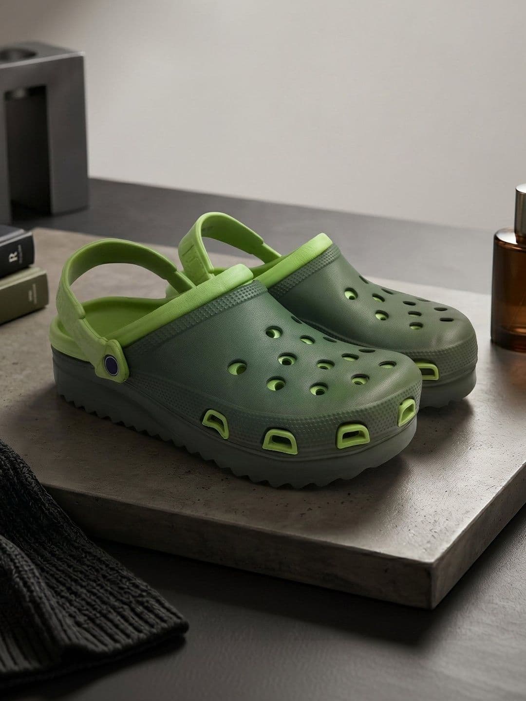 DRACKFOOT Men Clogs Sandals - view 1