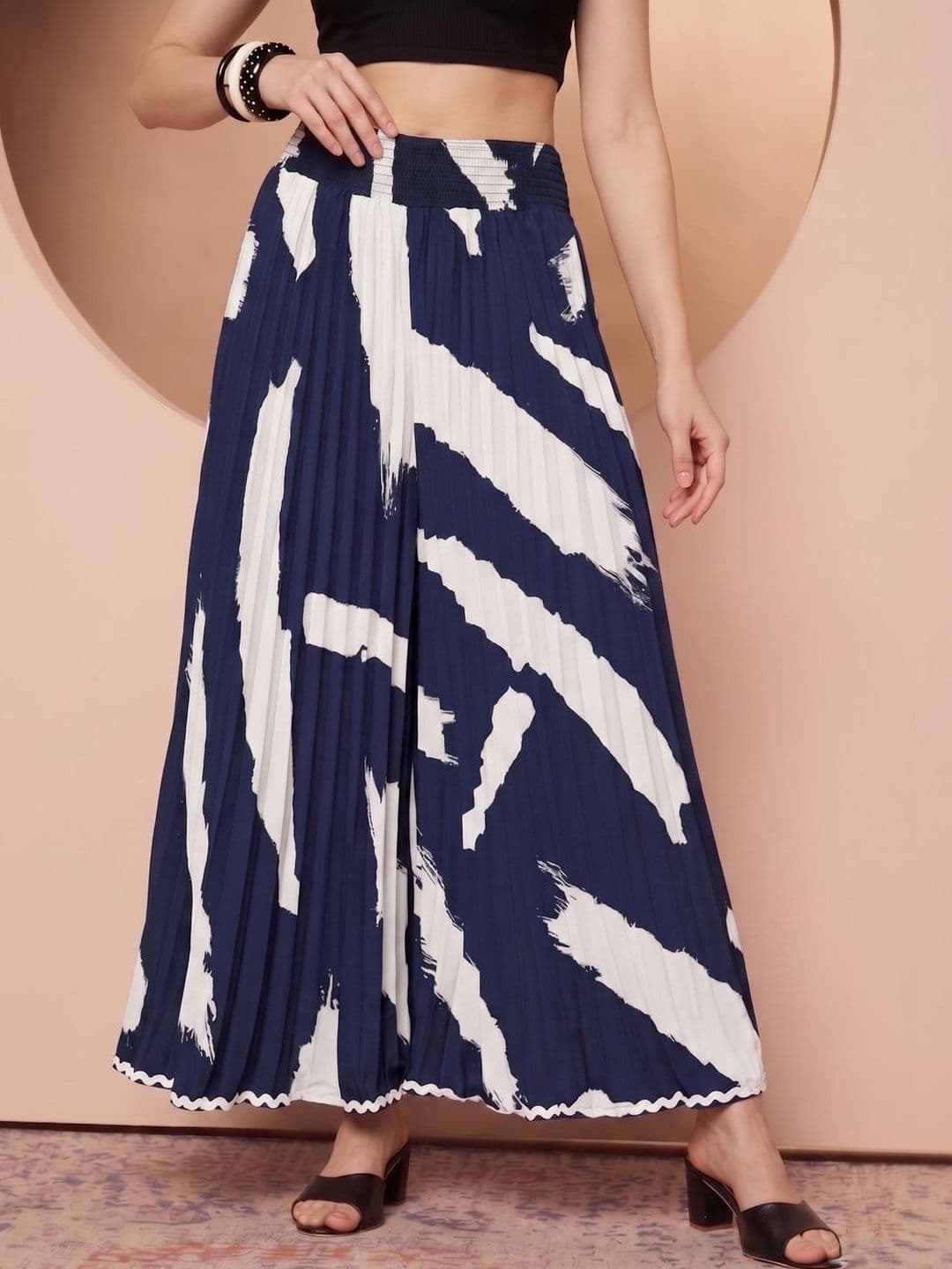 ZWERLON Women Abstract Maxi Flared Skirt - view 1
