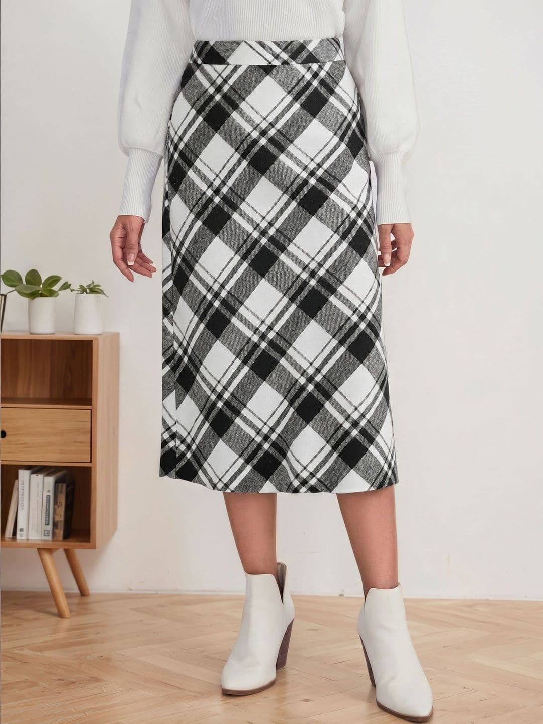 Suo Women Checked Midi A-Line Skirt - view 1