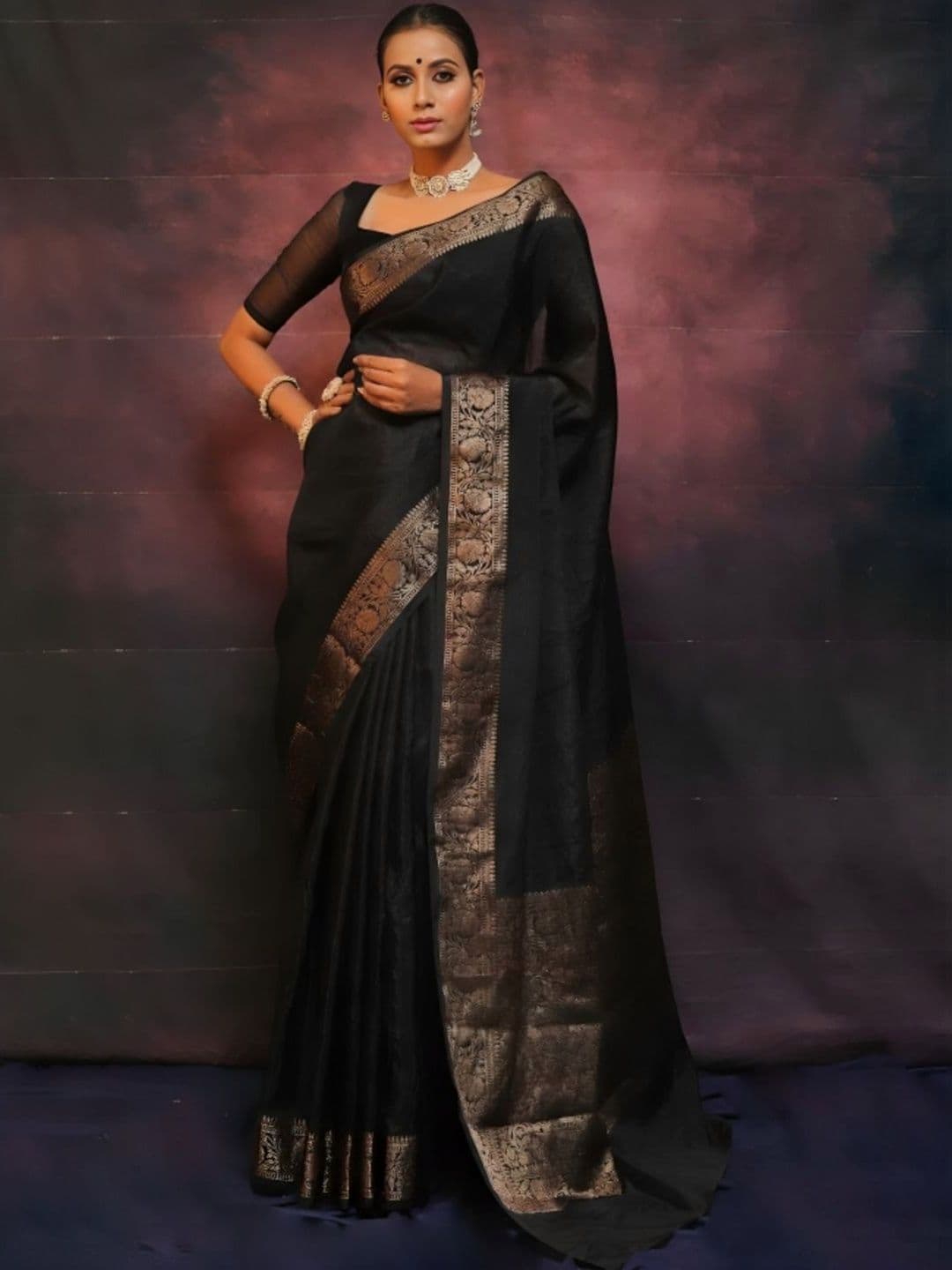 Sangria Floral Zari Silk Cotton Designer Banarasi Saree - view 1