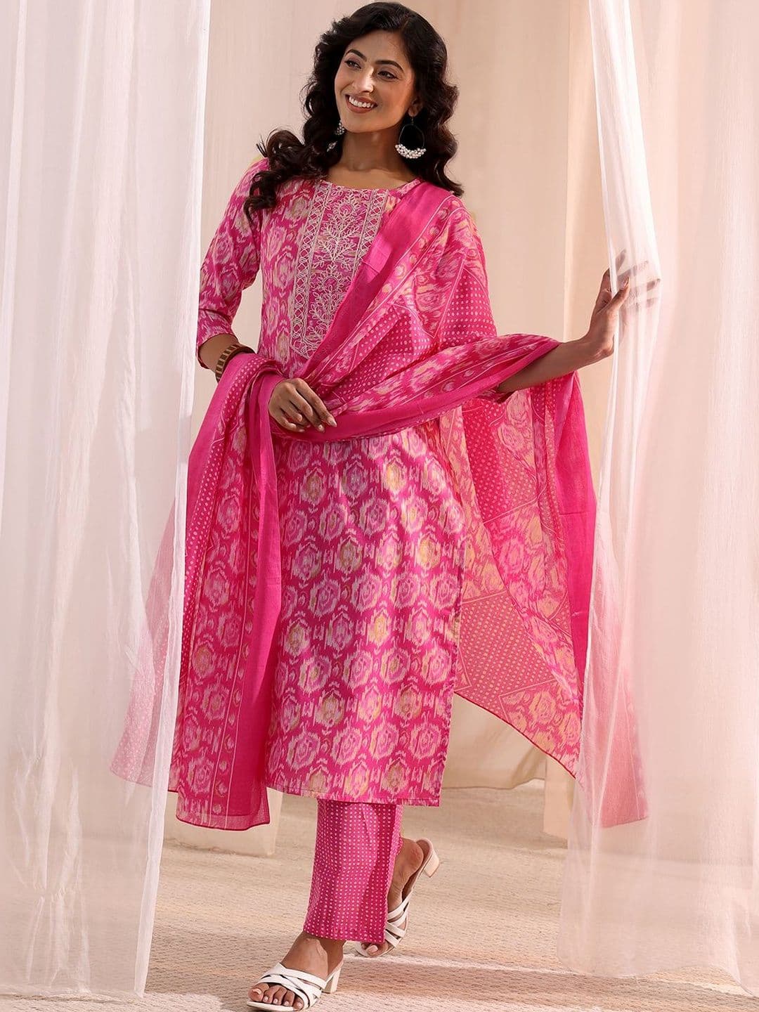 Gerua By Libas Women Ethnic Motifs Printed Regular Kurta with Trousers & With Dupatta - view 1